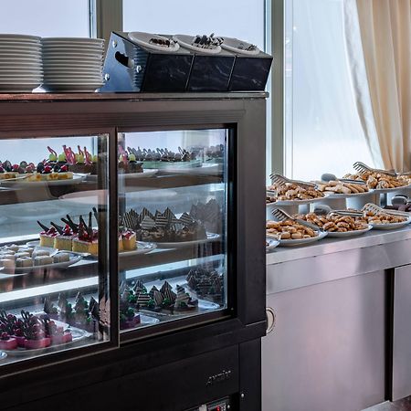 Palmeras Beach Hotel Payallar Екстериор снимка