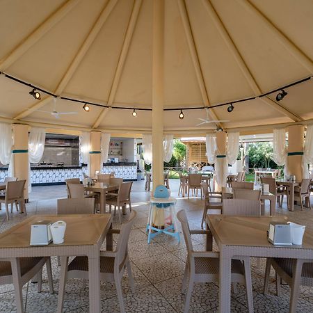 Palmeras Beach Hotel Payallar Екстериор снимка