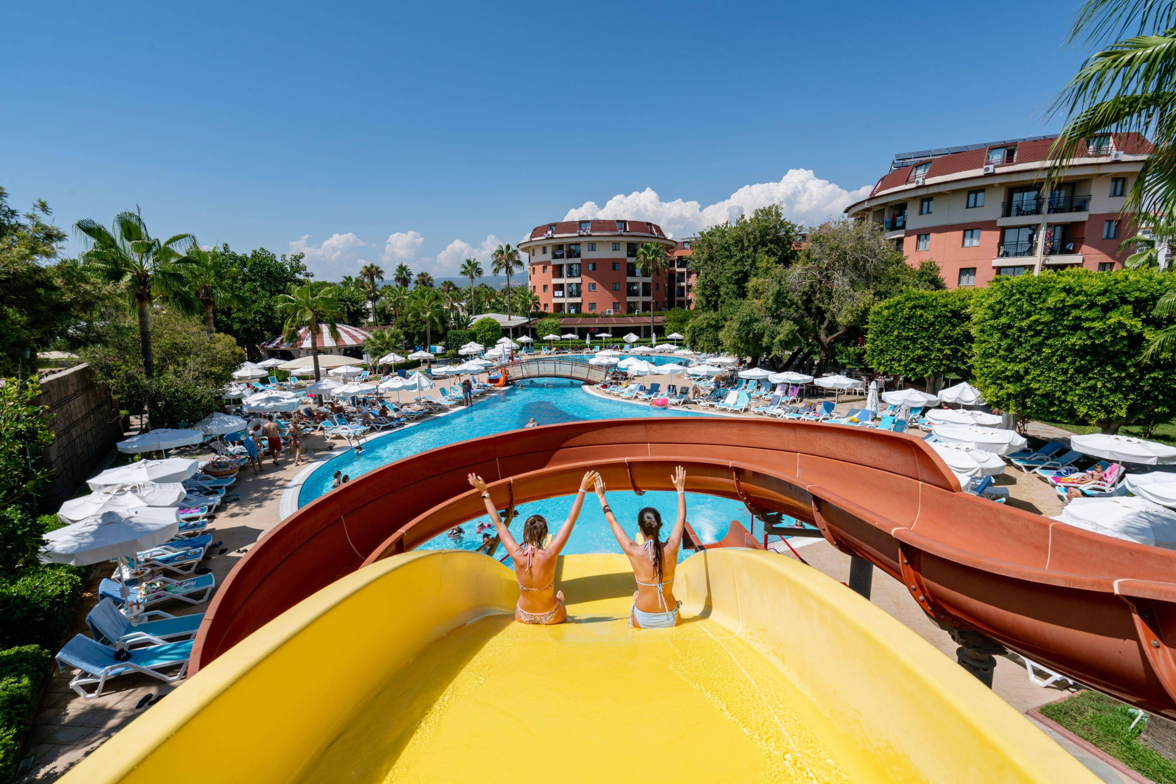 Palmeras Beach Hotel Payallar Екстериор снимка