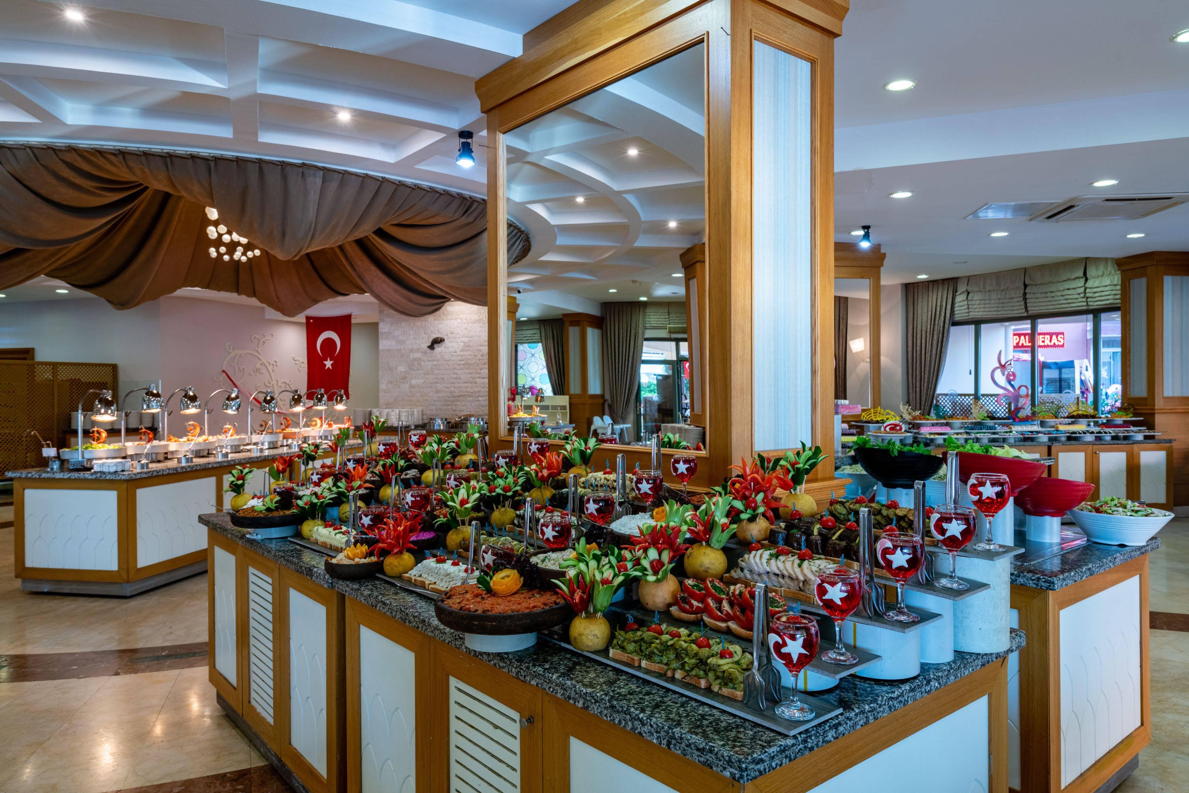 Palmeras Beach Hotel Payallar Екстериор снимка