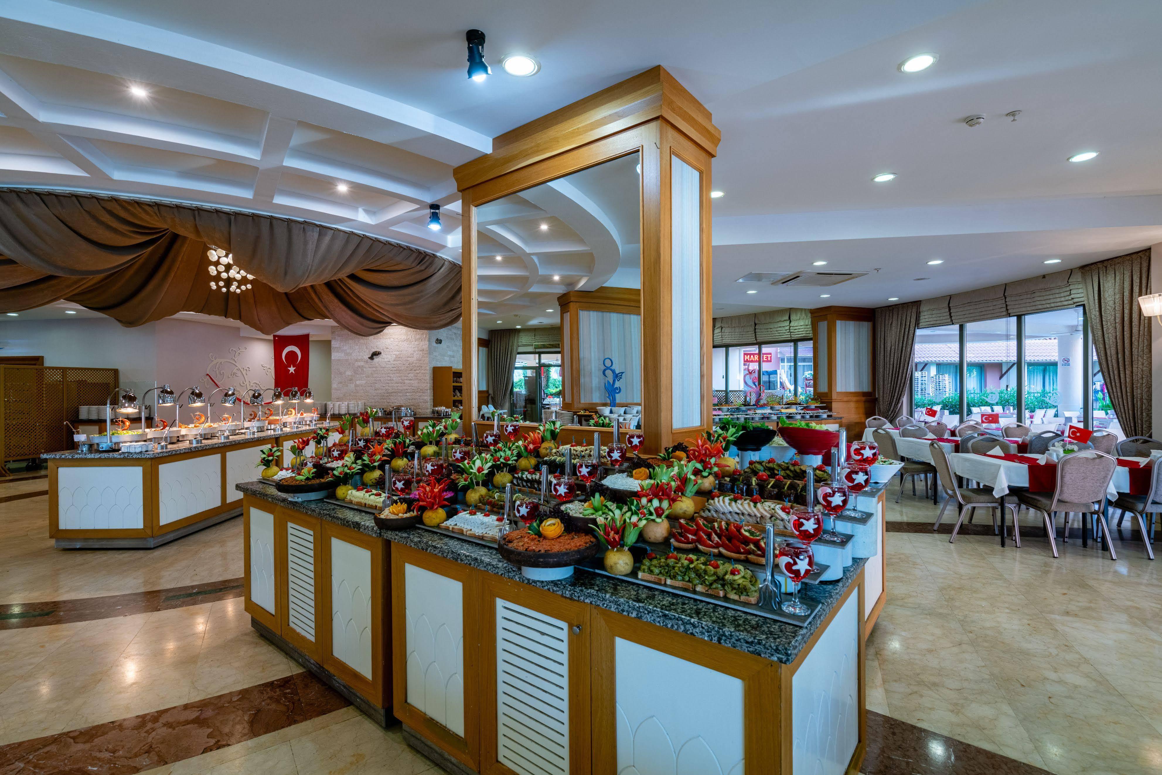 Palmeras Beach Hotel Payallar Екстериор снимка