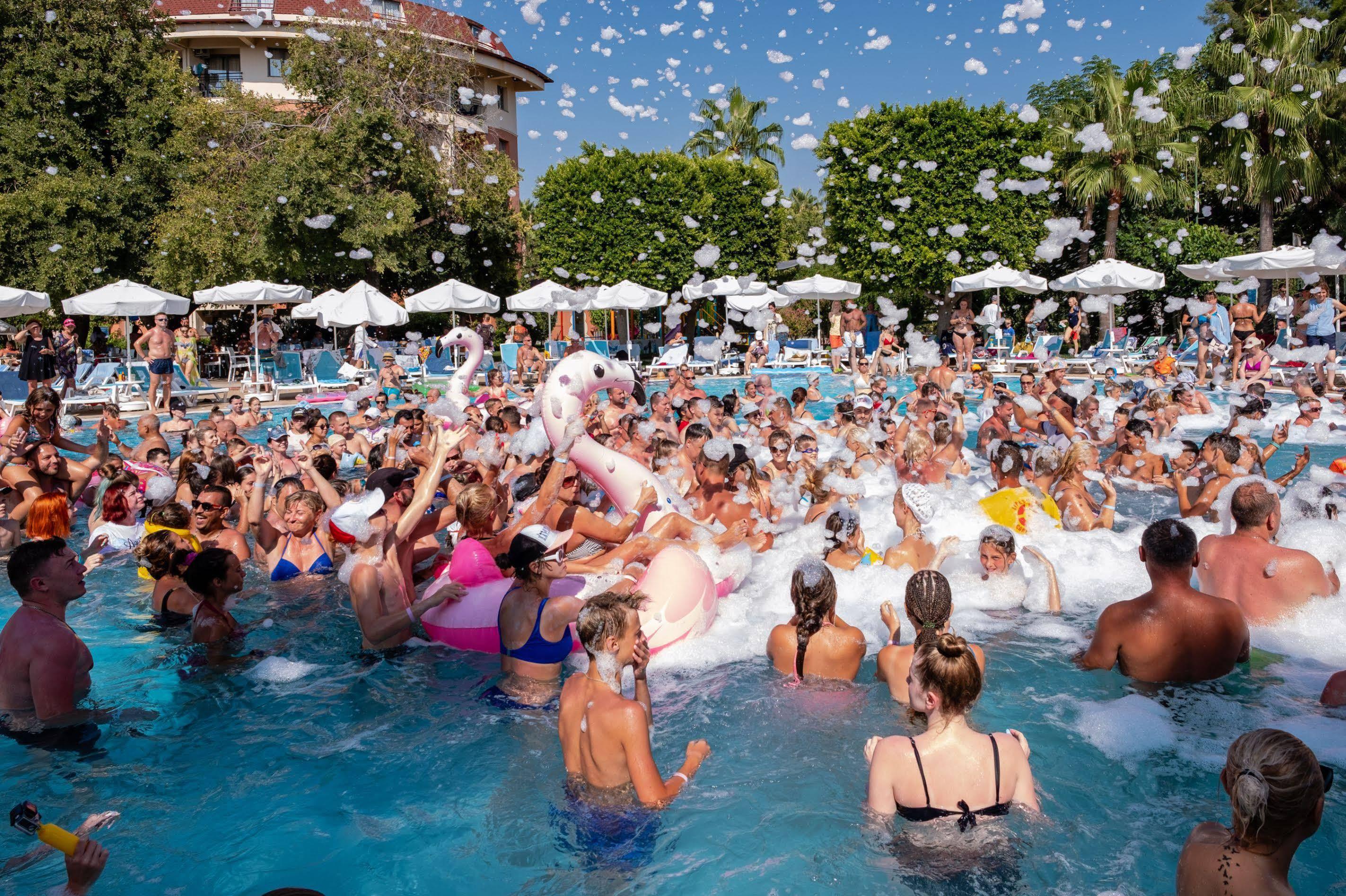 Palmeras Beach Hotel Payallar Екстериор снимка