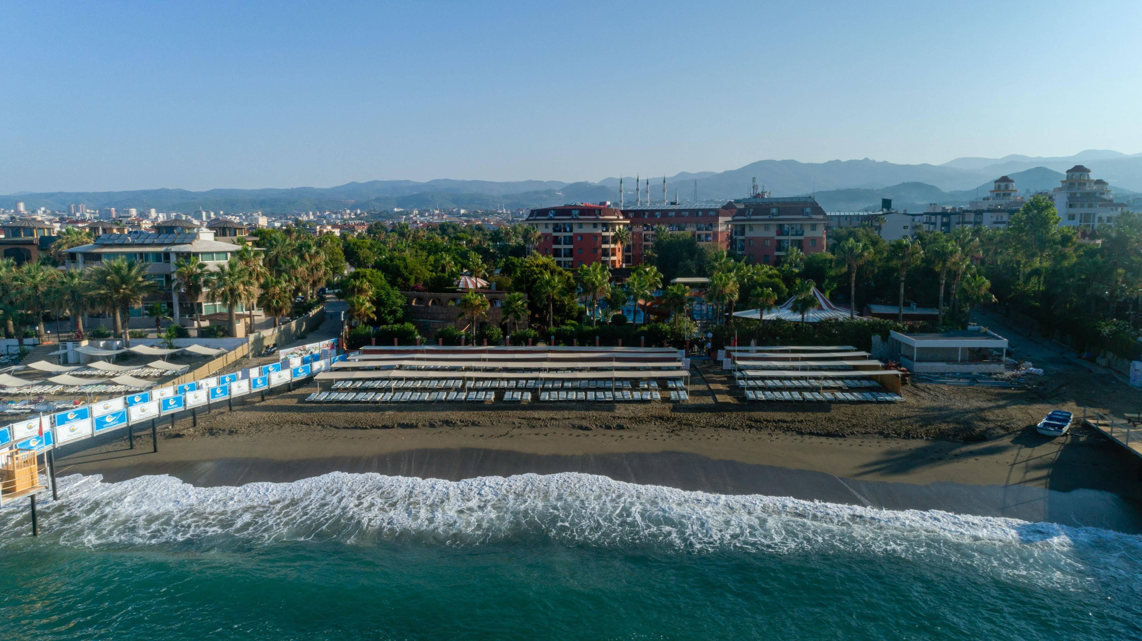 Palmeras Beach Hotel Payallar Екстериор снимка